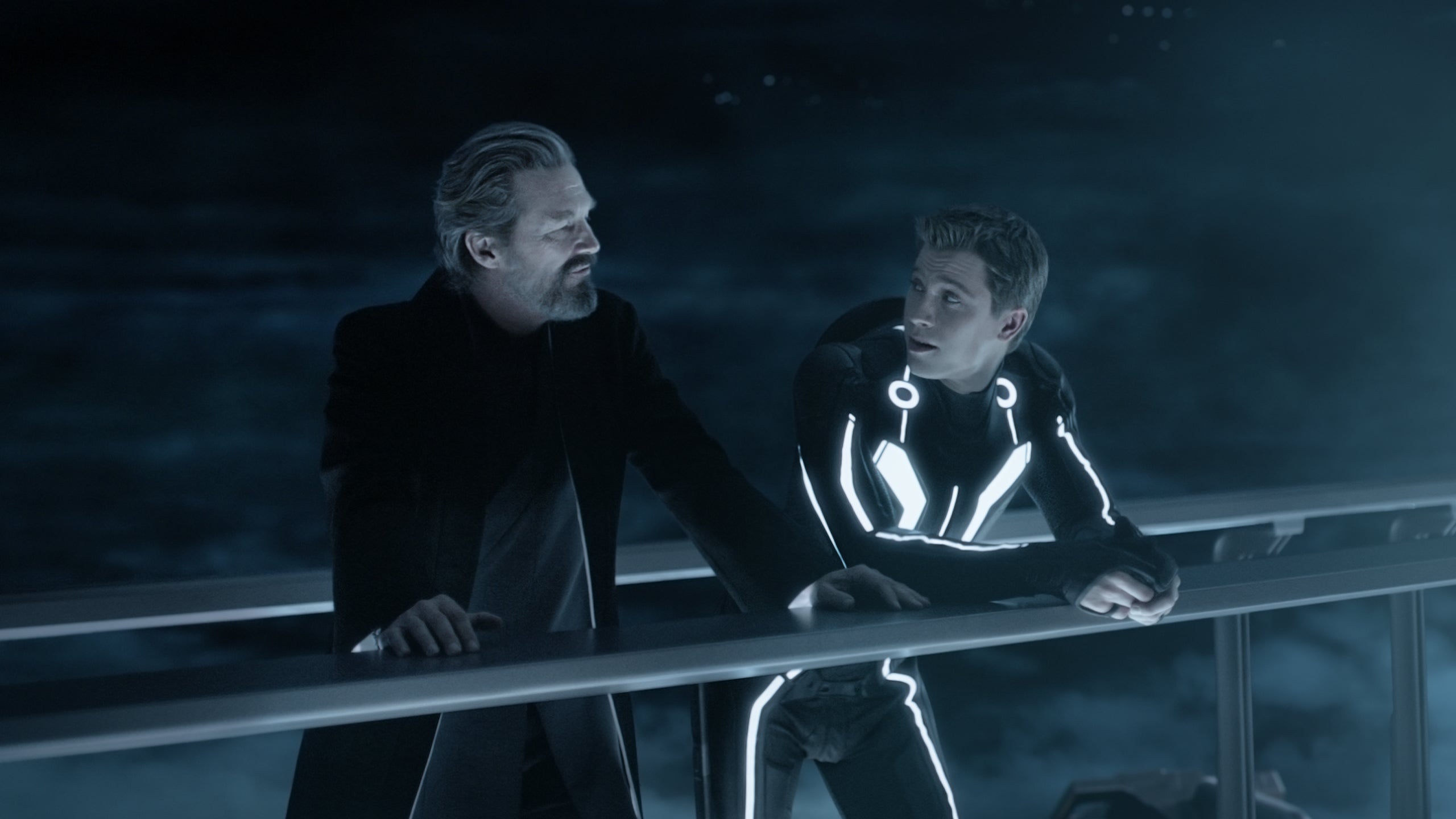 leonine-studios-tron-legacy-4k-uhd-blu-ray-disney-film image 4
