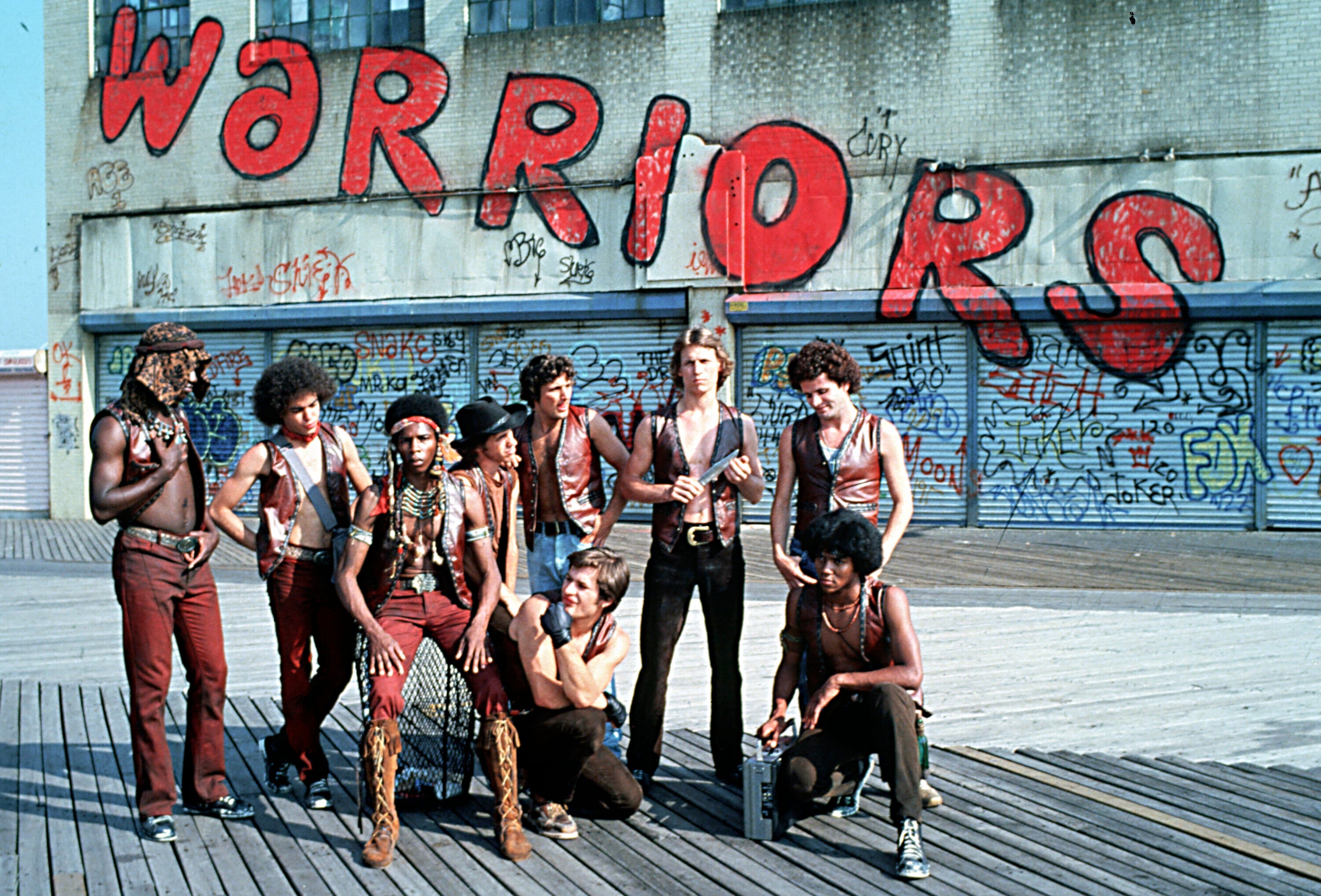 leonine-the-warriors-4k-uhd-blu-ray-collector-s-edition image 3